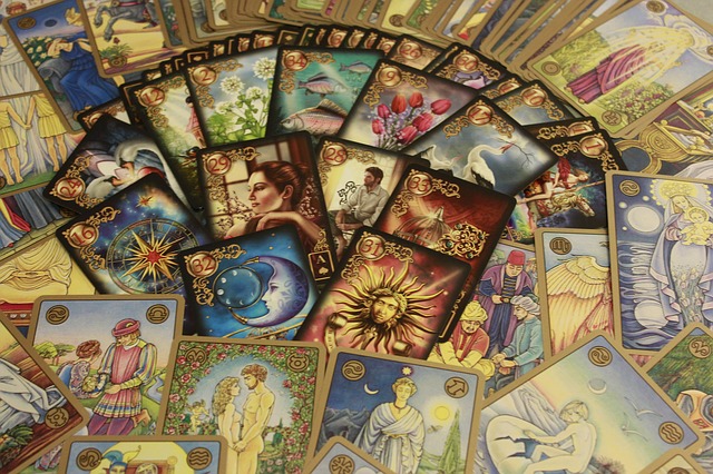 Le tarot divinatoire : un outil de prédiction à la précision sur